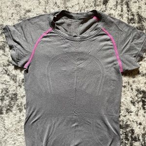 Lululemon swiftly tech short sleeve shirt